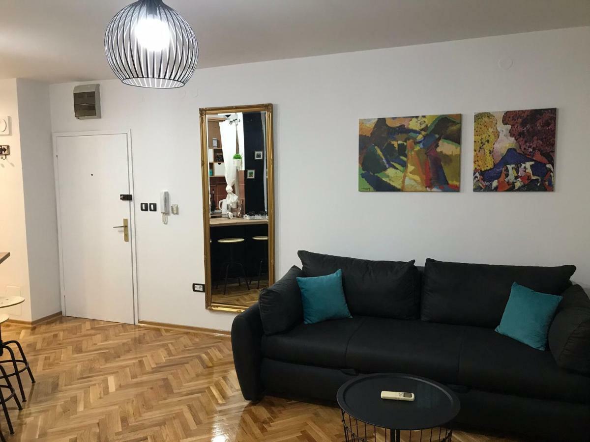 Apartment Sfera ノヴィ・サド エクステリア 写真